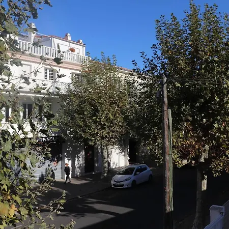 Apartment - Avec Emplacement Ideal - Terrasse - Garage Privatif