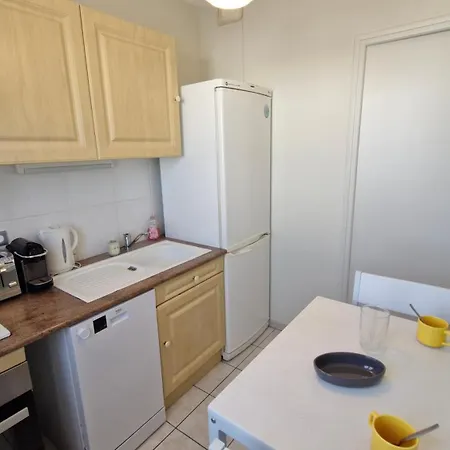 - Avec Emplacement Ideal - Terrasse - Garage Privatif 아파트